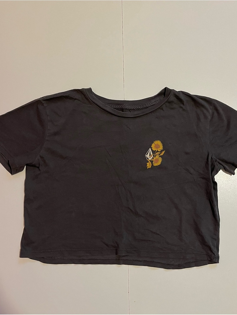 Volcom Cropped Graphic Tee